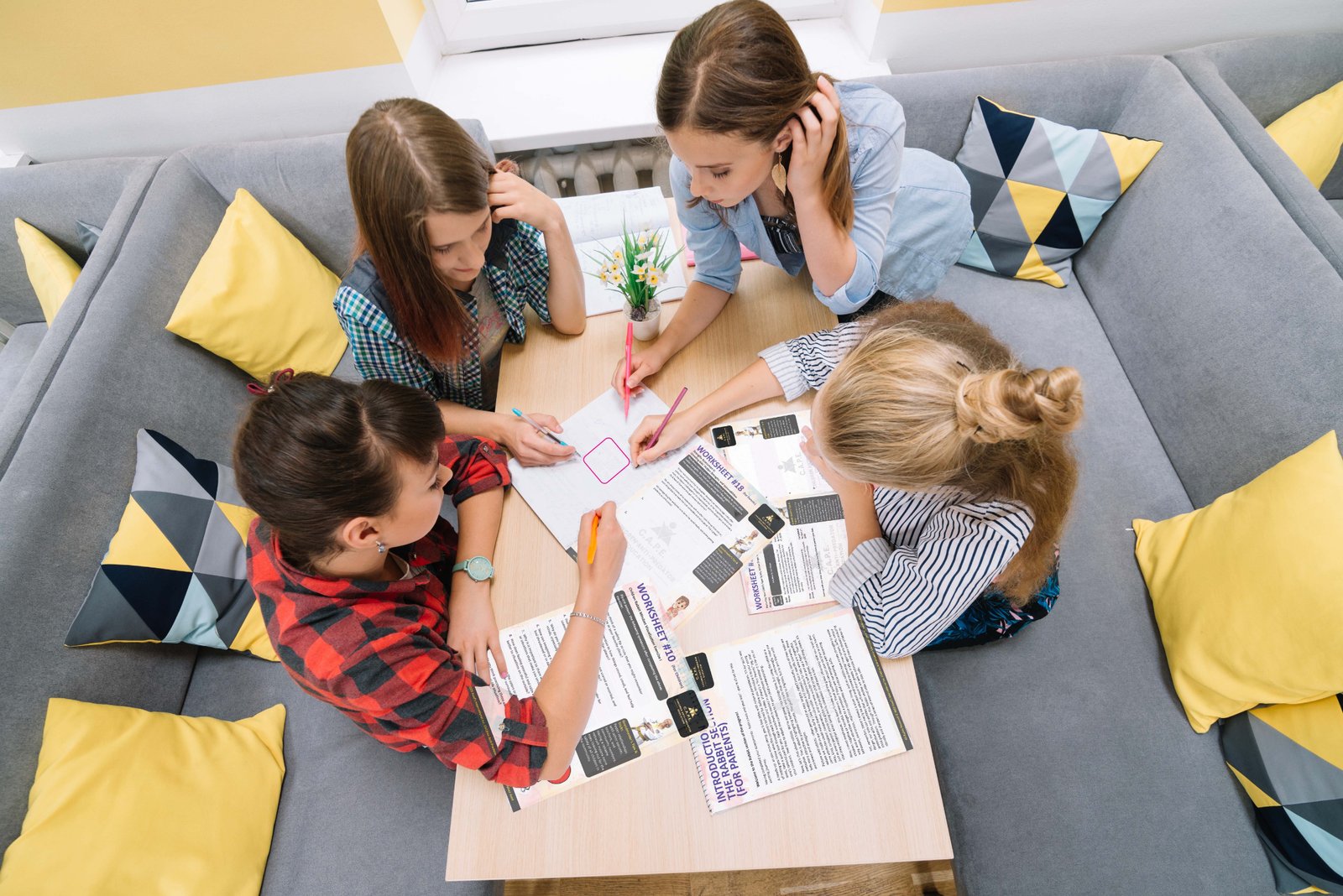Parents and children learning online safety together